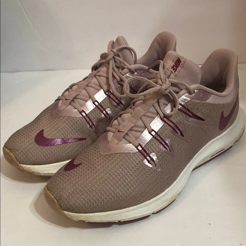 Womens Nike Quest Plum Chalk/True Berry BV6139 500 Size 9.5